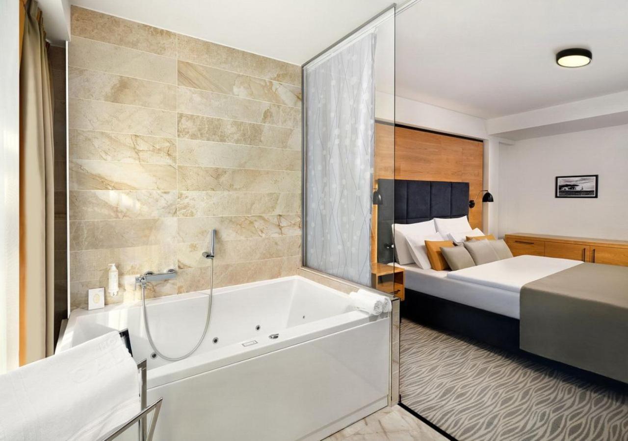 Hotel Galeria Thermal Bešeňová المظهر الخارجي الصورة
