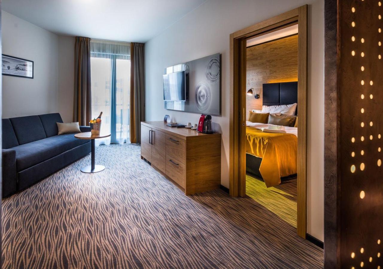 Hotel Galeria Thermal Bešeňová المظهر الخارجي الصورة