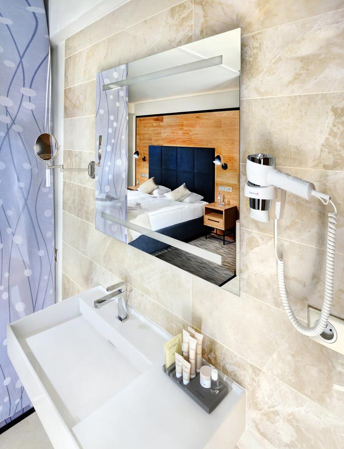 Hotel Galeria Thermal Bešeňová المظهر الخارجي الصورة