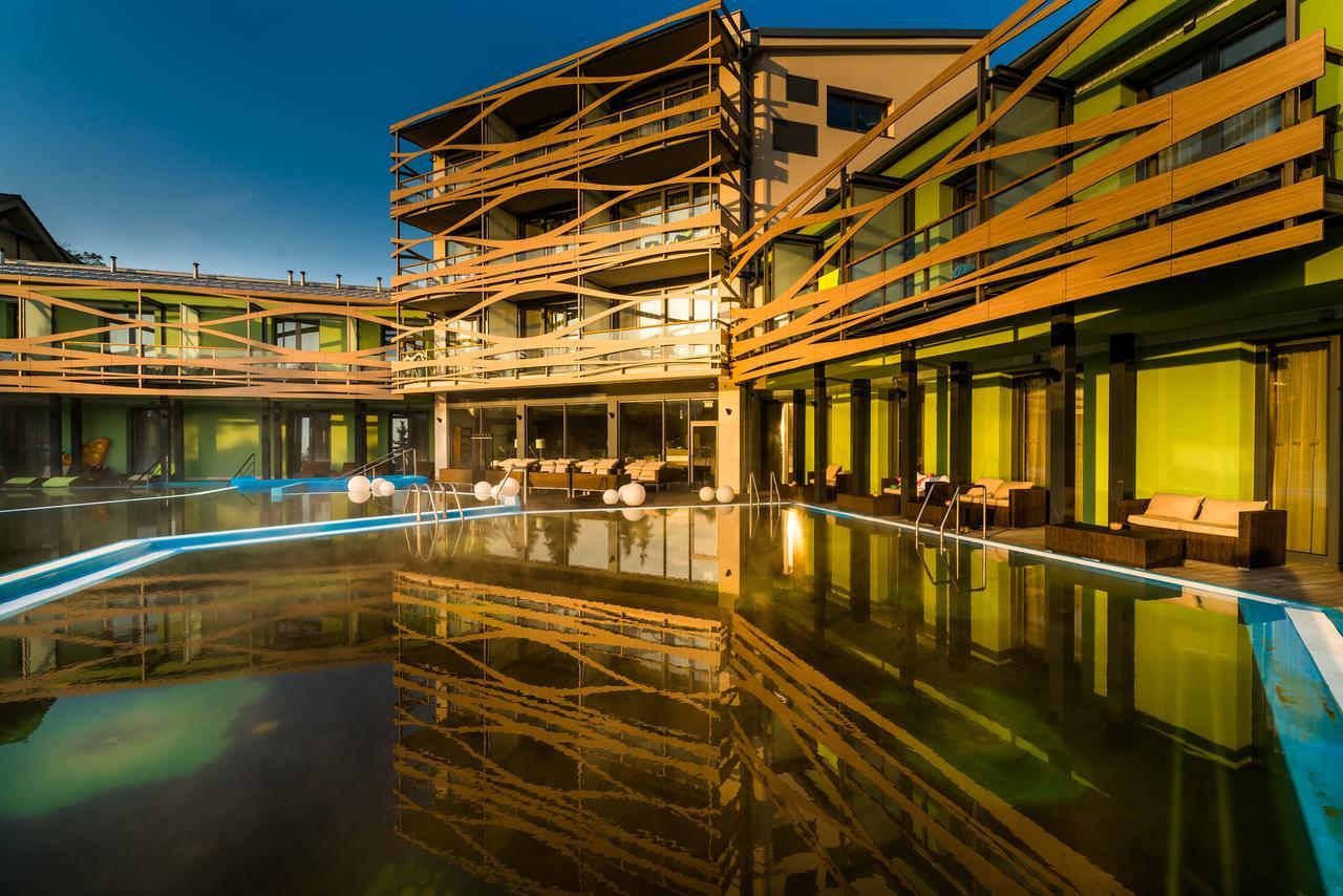 Hotel Galeria Thermal Bešeňová المظهر الخارجي الصورة