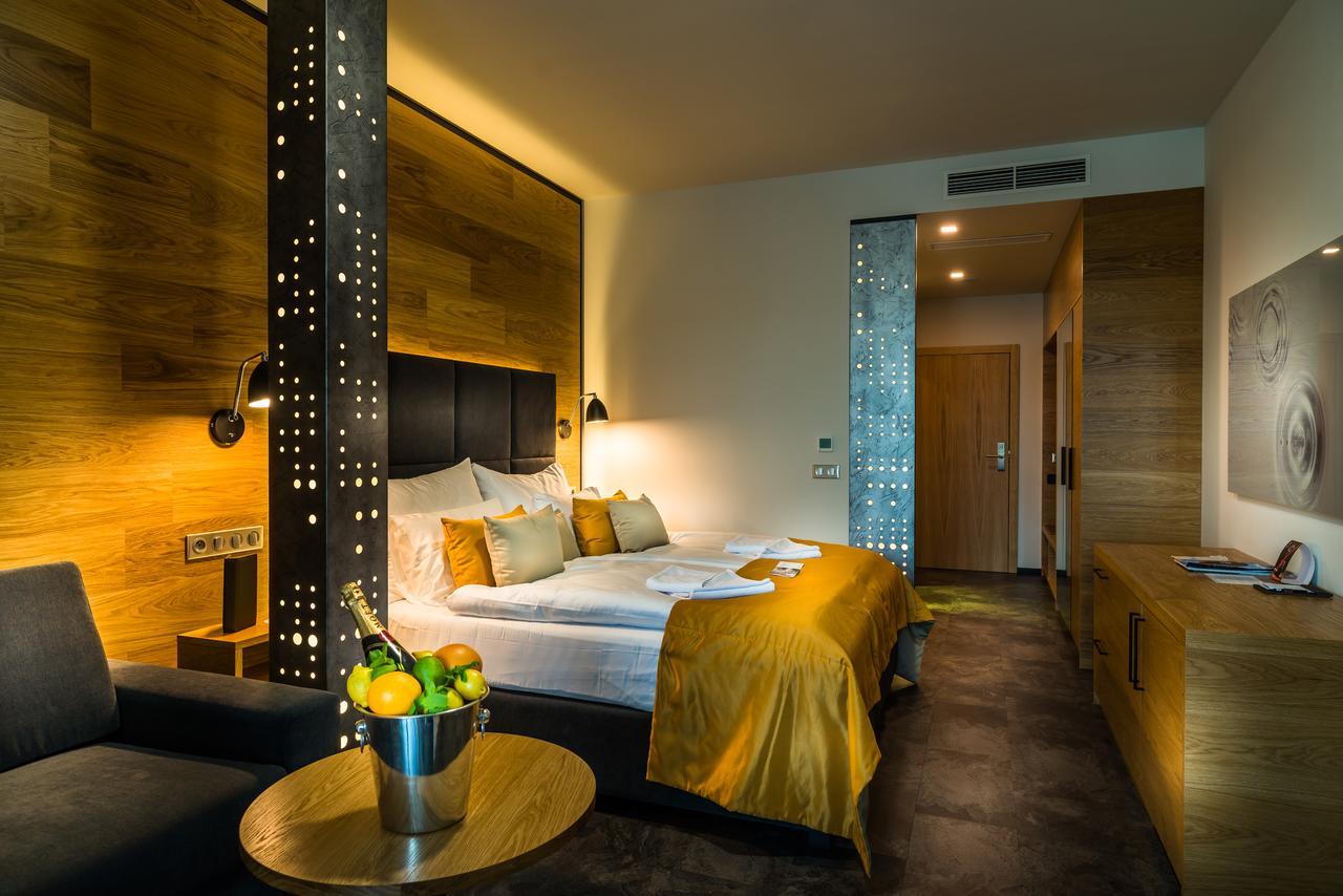 Hotel Galeria Thermal Bešeňová المظهر الخارجي الصورة