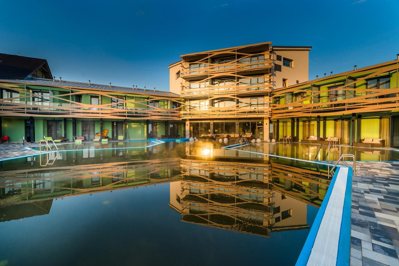 Hotel Galeria Thermal Bešeňová المظهر الخارجي الصورة